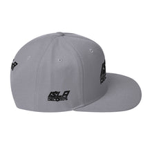 Load image into Gallery viewer, Label Snapback Hat